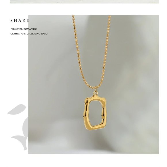 New 18K Gold Plated Irregular Geometric Pendant Necklace - Picture 5 of 5